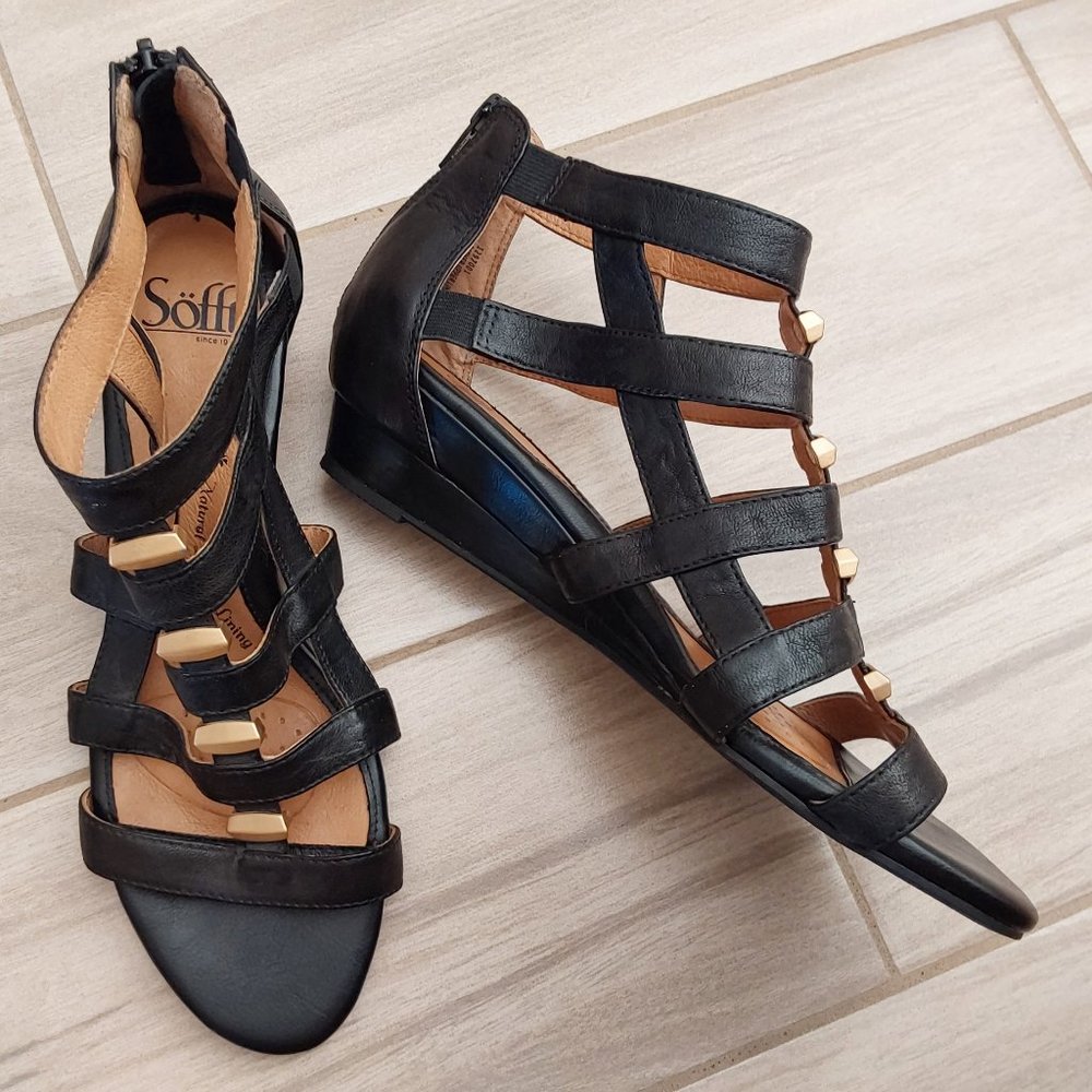 Sofft NWOB Black Leather Gladiator Low Wedge Sandal.   Size  9M